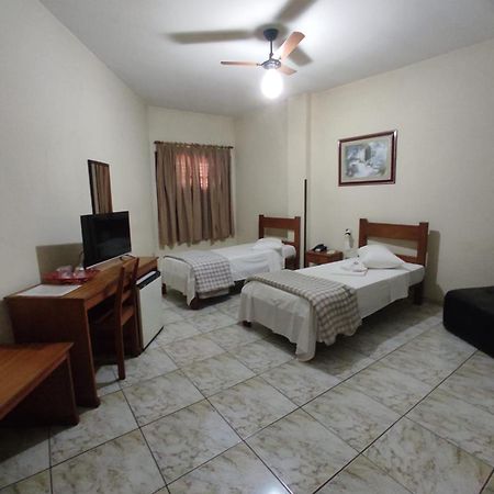 Hotel Sao Lucas Алфенас Екстер'єр фото